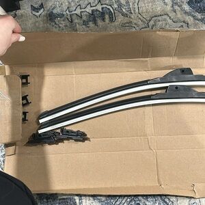 NWT 26 in curved windshield wiper blades